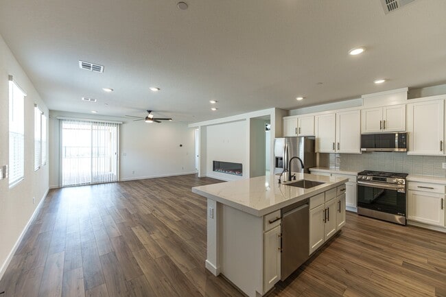 Photo - 10848 Corliss River Ave
