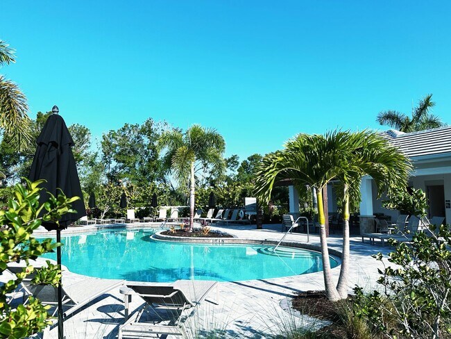 Photo - Beautifully maintained 3/2.5 townhome and community with pool!
