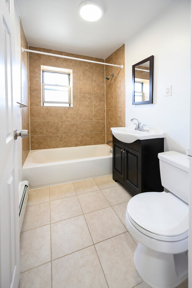 Photo - Central House