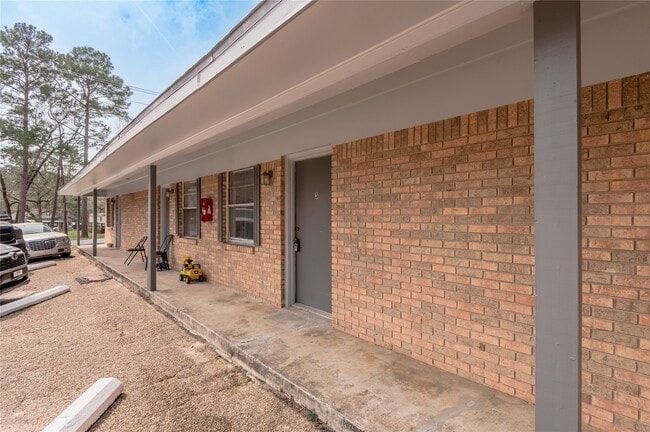 Building Photo - 760 Cline St Unit 3