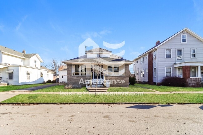 Building Photo - 3962 Woodhaven Dr