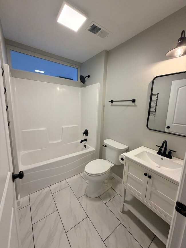 Photo - 3/2 Pascagoula