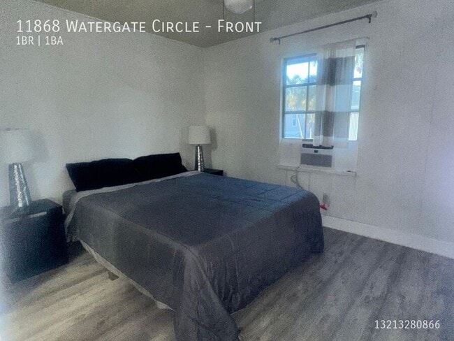 Photo - 11868 Watergate Cir Unit Front