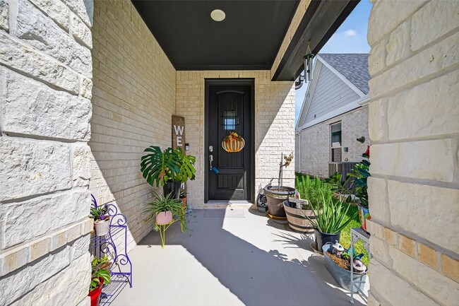 Photo - 8047 Prospect Dr