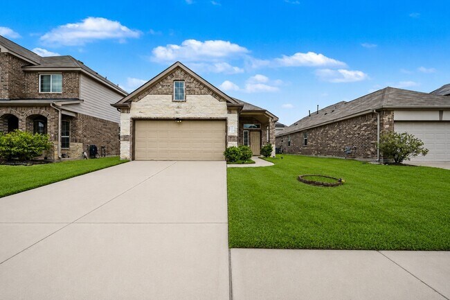 24806 Pavarotti Pl