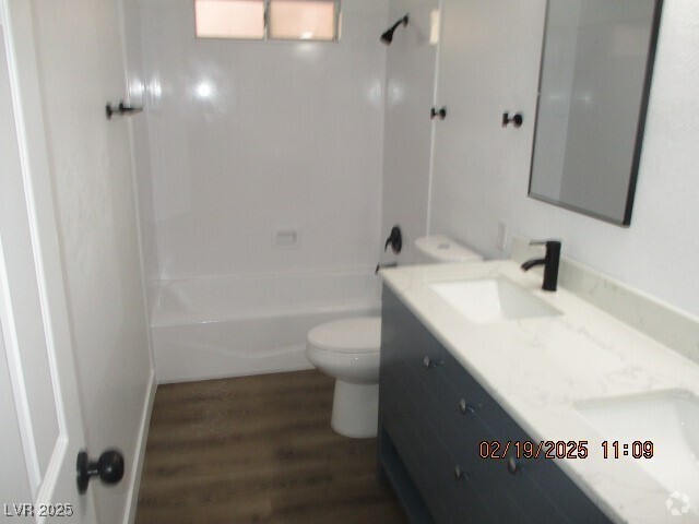 Building Photo - 5131 Tara Ave Unit 0 Rental