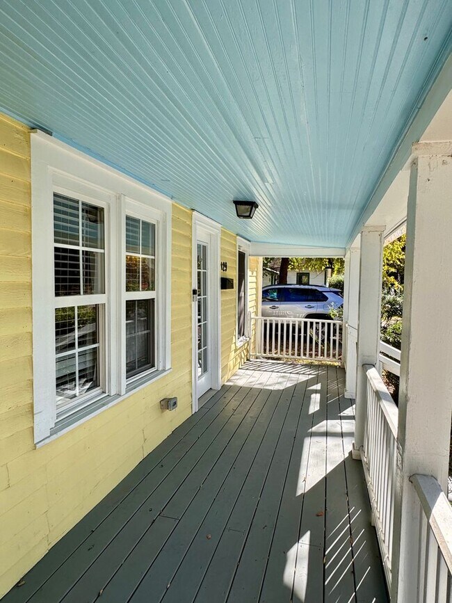 Photo - Short Term available! Adorable renovated cottage! Walk or bike to campus, anywhere downtown.
