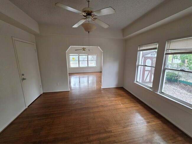 Photo - 1226 W Gray St Unit 2