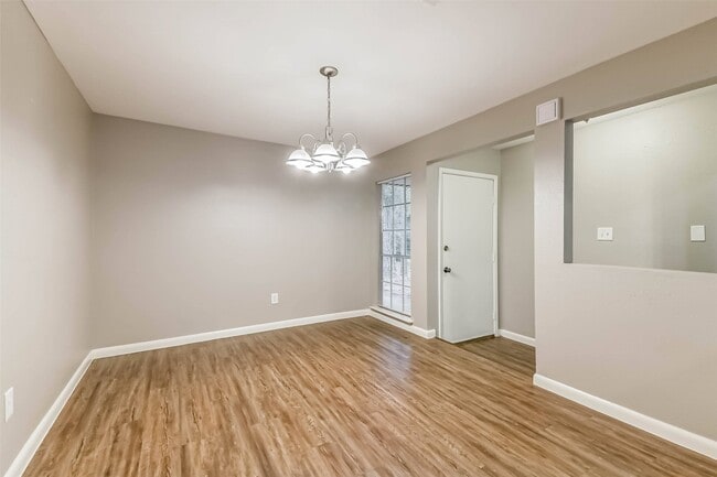 Photo - 26 W Broken Oak Ct