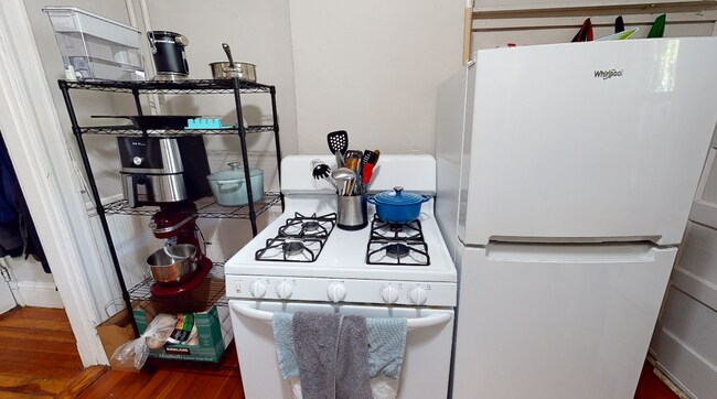 7 Eustis St Unit 1R