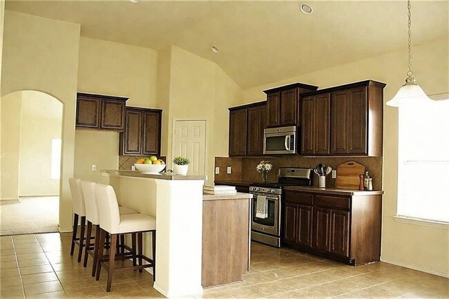 Photo - 2912 Burwood Ln