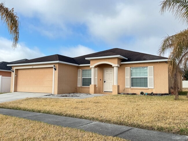Photo - Spacious 4 Bedroom / 3 Bathroom Home in Davenport
