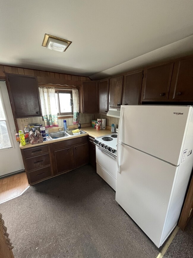 Photo - 226 Beaver Ave NE Unit D