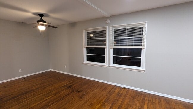 Photo - 3100 Highland Dr SE