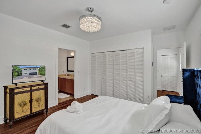 833 SW 17th St