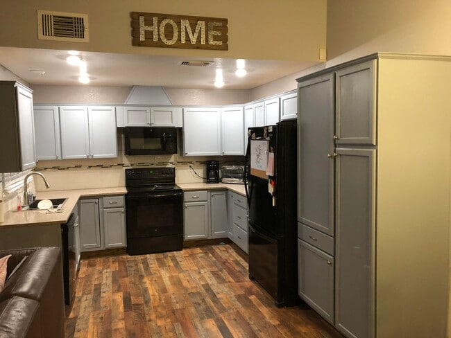 Photo - 1014 Prairie Dr