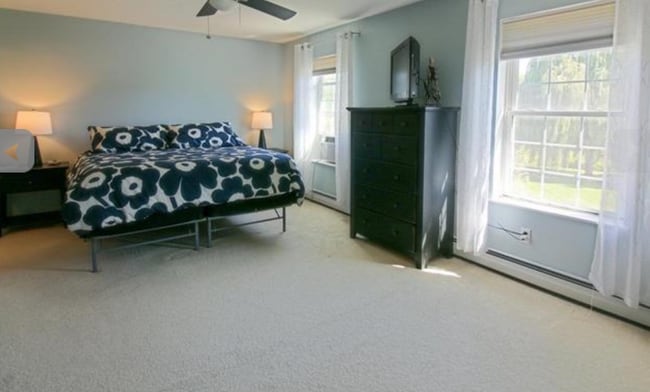 Photo - 207 Farmall Dr