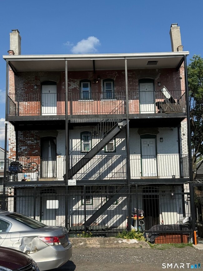 Photo - 1333 E Main St