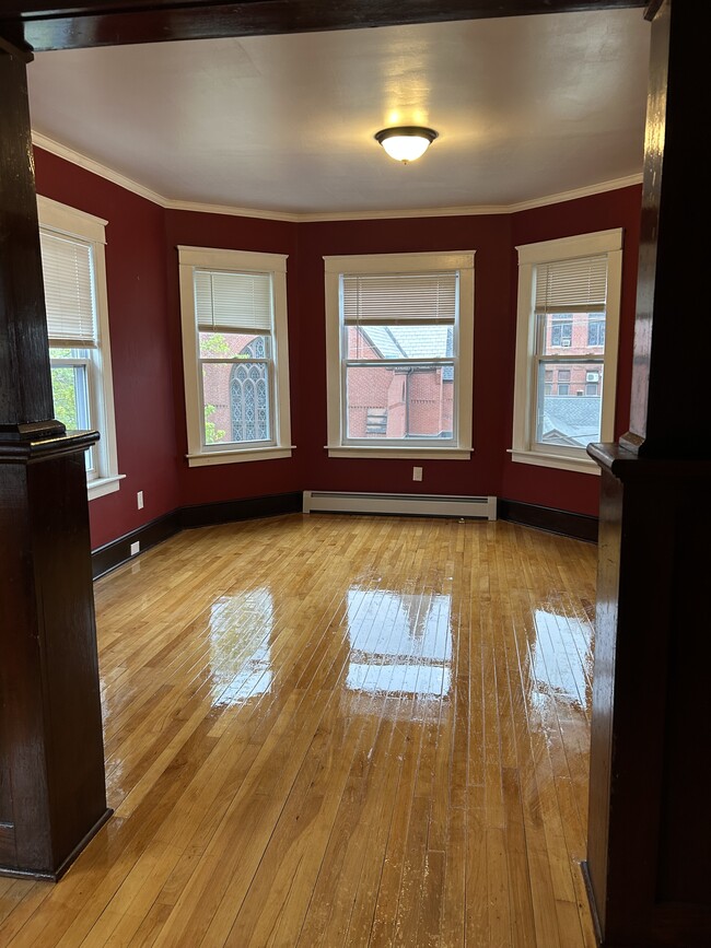 Photo - 14 Park St Unit APT 3