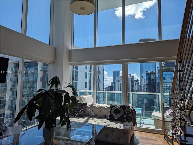 Photo - 41 SE 5th St Unidad 2302