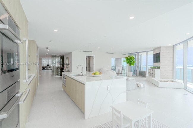 Photo - 488 NE 18th St Unit 2612/2615