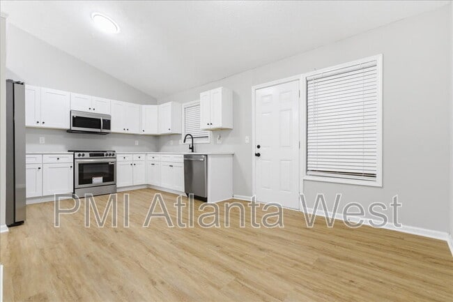 Photo - 5876 Old Wellborn Trce