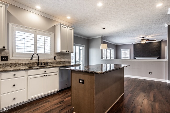 Photo - 8102 Fairway Dr