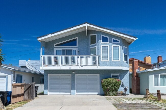 Building Photo - 145 Camarillo- LT Unit Lower