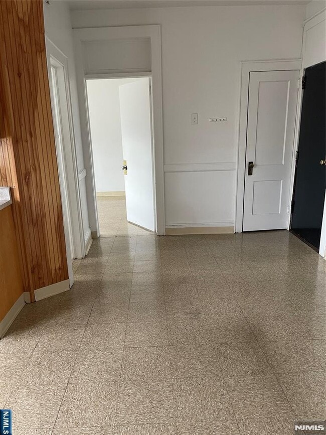 Photo - 430 Lexington Ave Unit 9