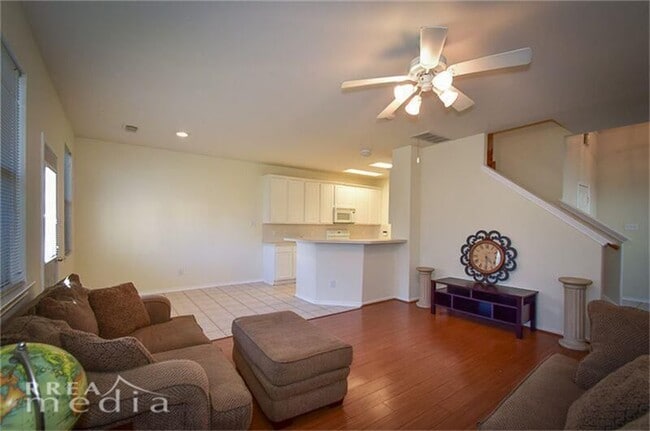 Photo - 2923 Loganberry Park Ln