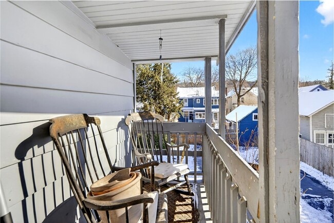 Building Photo - 607 N Cayuga St