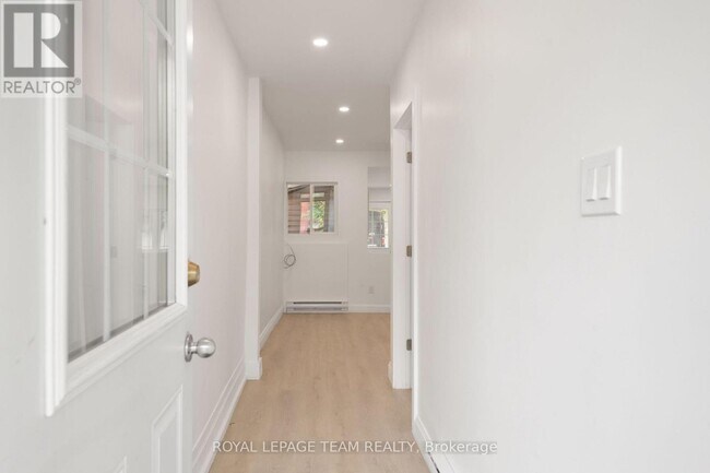 Photo - 143 St Andrew St