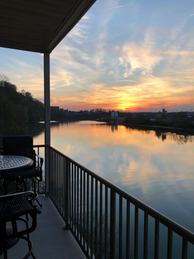 Building Photo - 3001 River Towne Way Unit 310 Rental