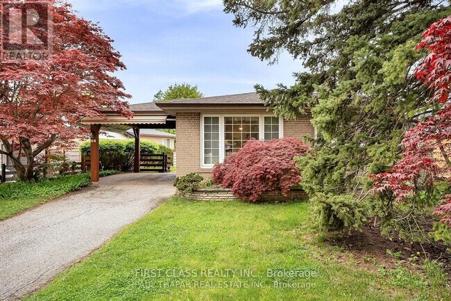 Photo - 64 Grove Park Crescent