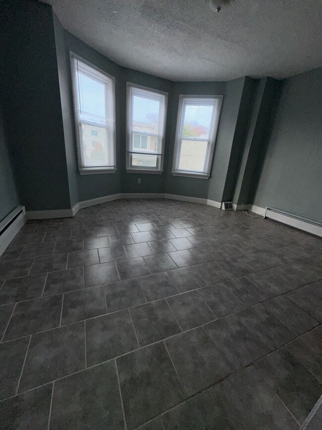 Photo - 1721 N Creighton St Unit 1721 N Creighton St 2nd Floor