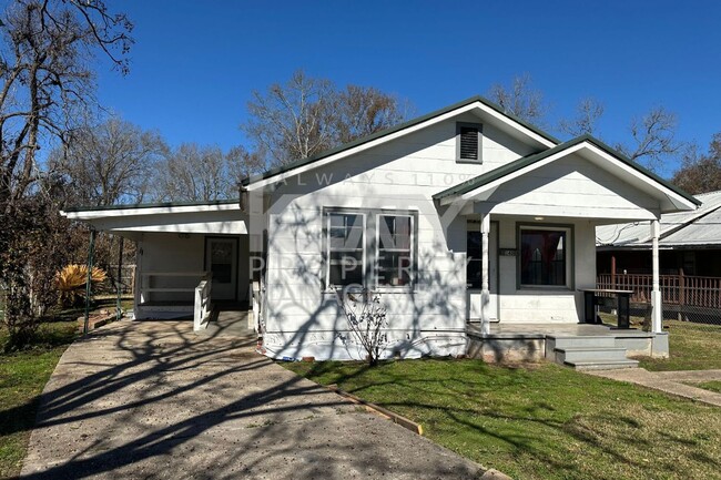 Charming 4-Bedroom Home in Breaux Bridge, ... - Charming 4-Bedroom Home in Breaux Bridge, ...