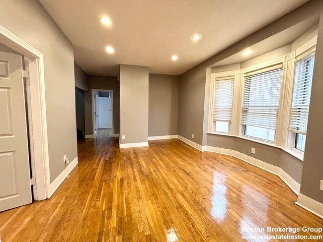 Photo - 14 Batchelder St