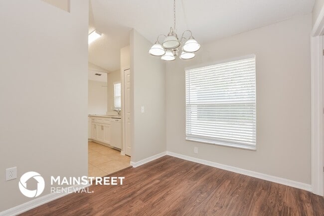 Photo - 915 Leeward Dr