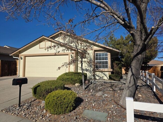 Building Photo - Extensively Renovated 3-Bedroom Home in Desirable Northwest Reno