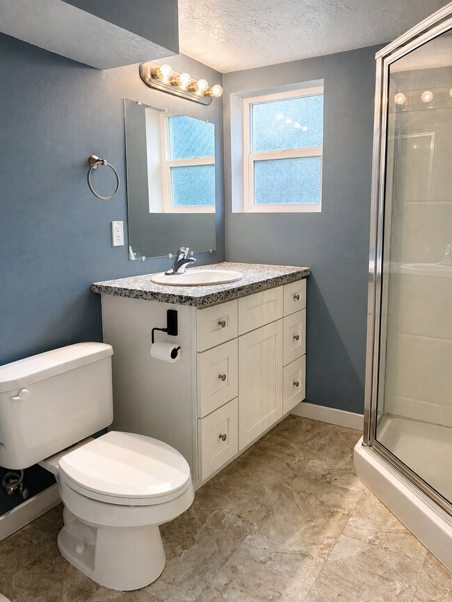 Photo - 11592 S 1700 E Unidad 1