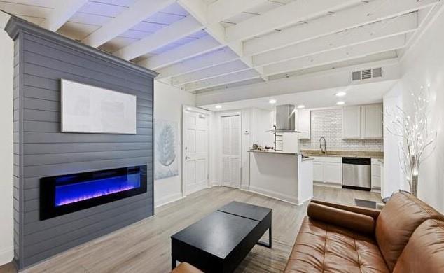 Building Photo - 799 Barnett St NE Unit 1