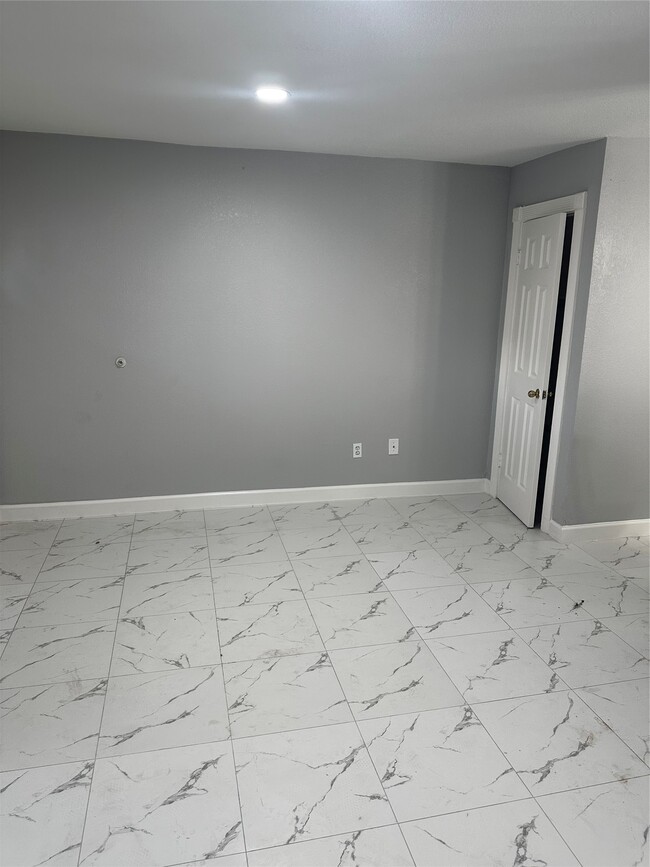 Photo - 9505 Neuens Rd Unit 10