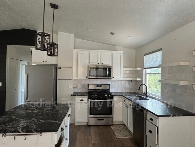 Photo - 3513 W 5775 S
