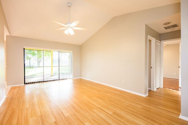 Photo - 817 SW 9th Ave