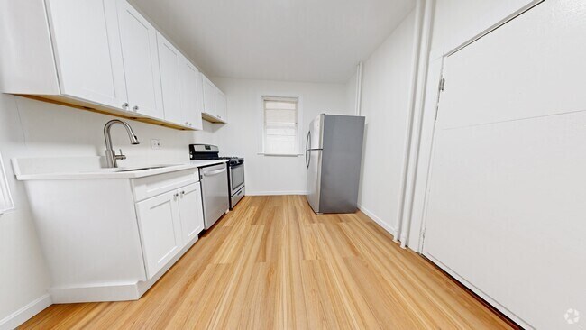 Building Photo - 16 Pond St Unit #2 Rental