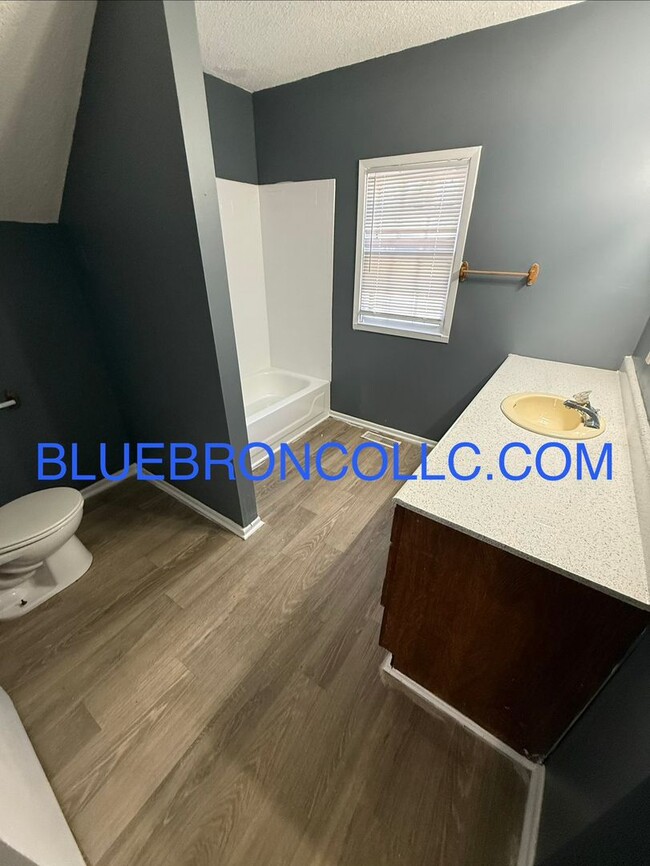 Photo - NEWLY REMODELED, great LOCATION, ROOMY layout