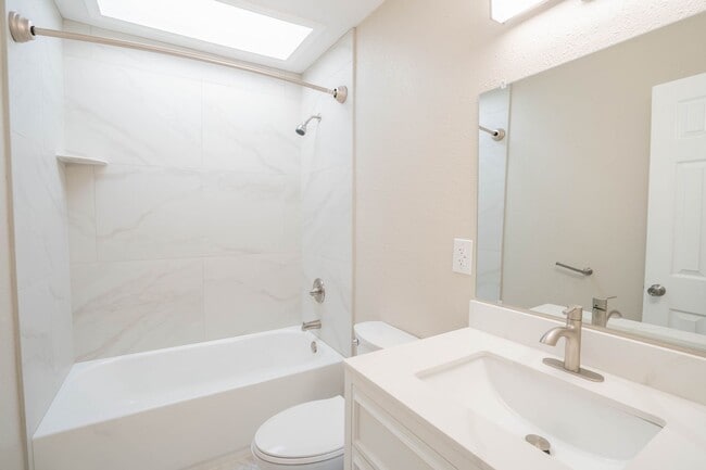 Photo - 3 Bed / 1 Bath in North Tulsa! Section 8 Welcomed!