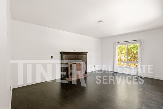 Photo - 2908 12th Ave