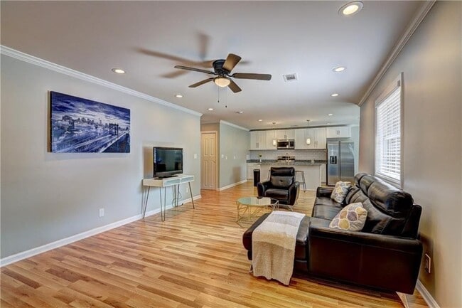 25 Mildred Pl NW