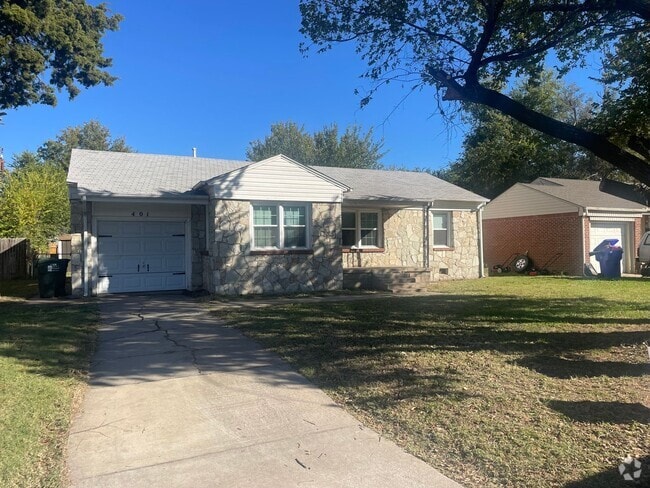 Building Photo - 3 bed, 1 bath , beautiful wood floors, fen... Rental